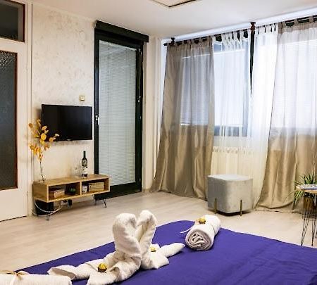 Center Cozy Apartment 苏博蒂察 外观 照片